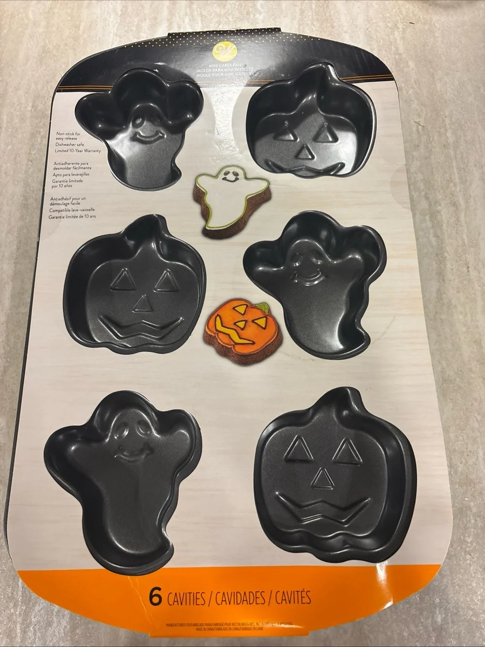 Wilton 6 Cavity Ghost And Jack O Lantern Mini Cake Pan #2105-8961 Non-Stick